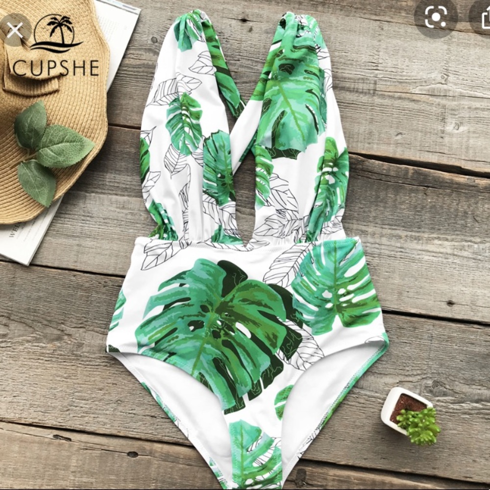 CUPSHE One Piece Low V Bathing Suit NWT